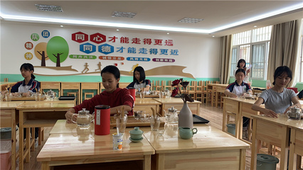 临沧市凤庆县文化和旅游局开展“学党史 悟思想 办实事 开新局”国学文化推广服务系列活动